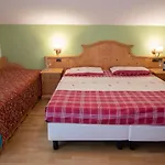 Bellevue 3* Canazei