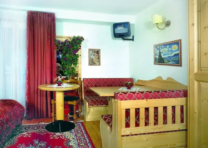 Hotel Bellevue Canazei